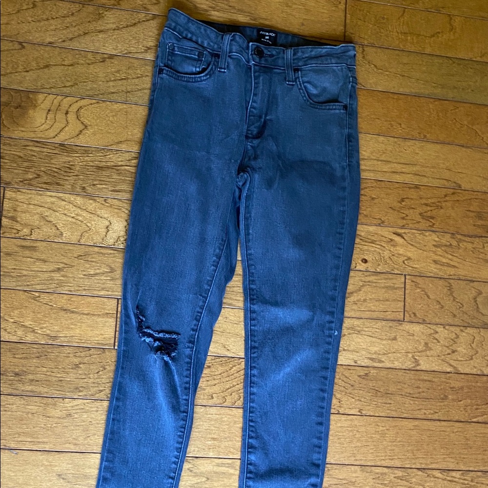 grey/black skinny jeans